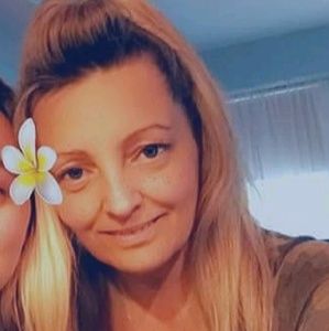 Meet your Posher, Laurette